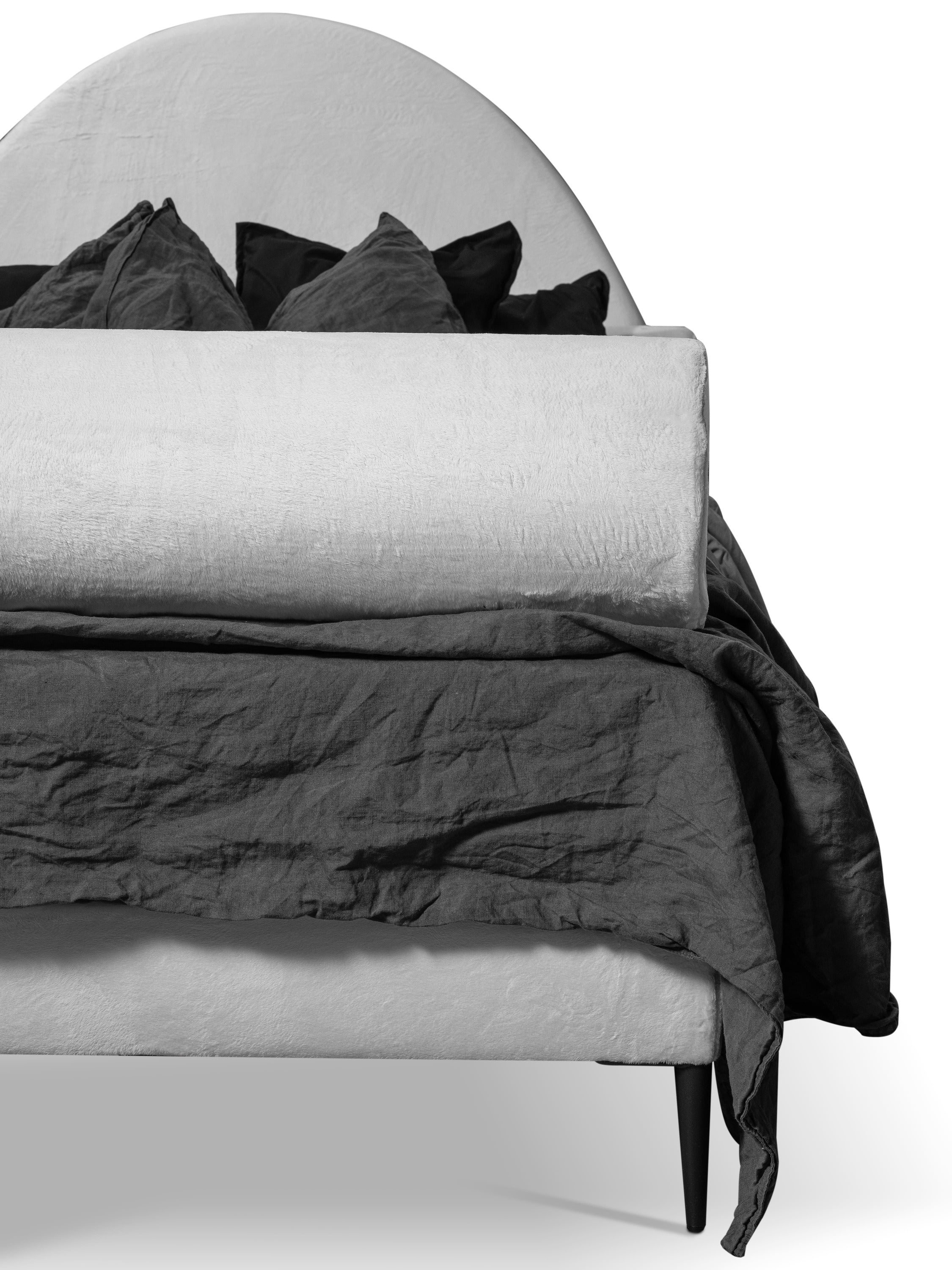 Coco Lux – Design Bouclé Polsterbett mit Bettkasten