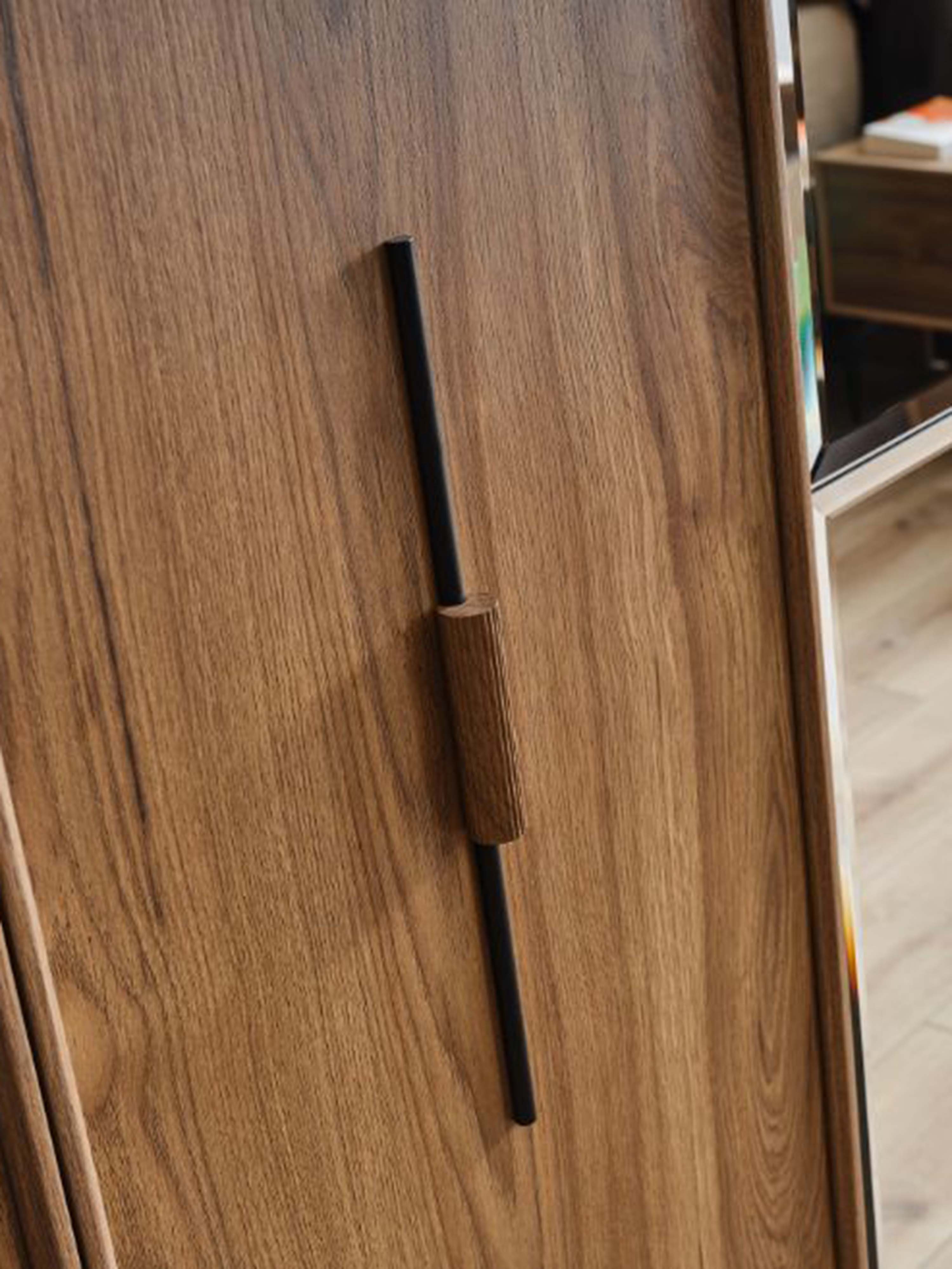 Clara Schlafzimmerschrank 6-Türen