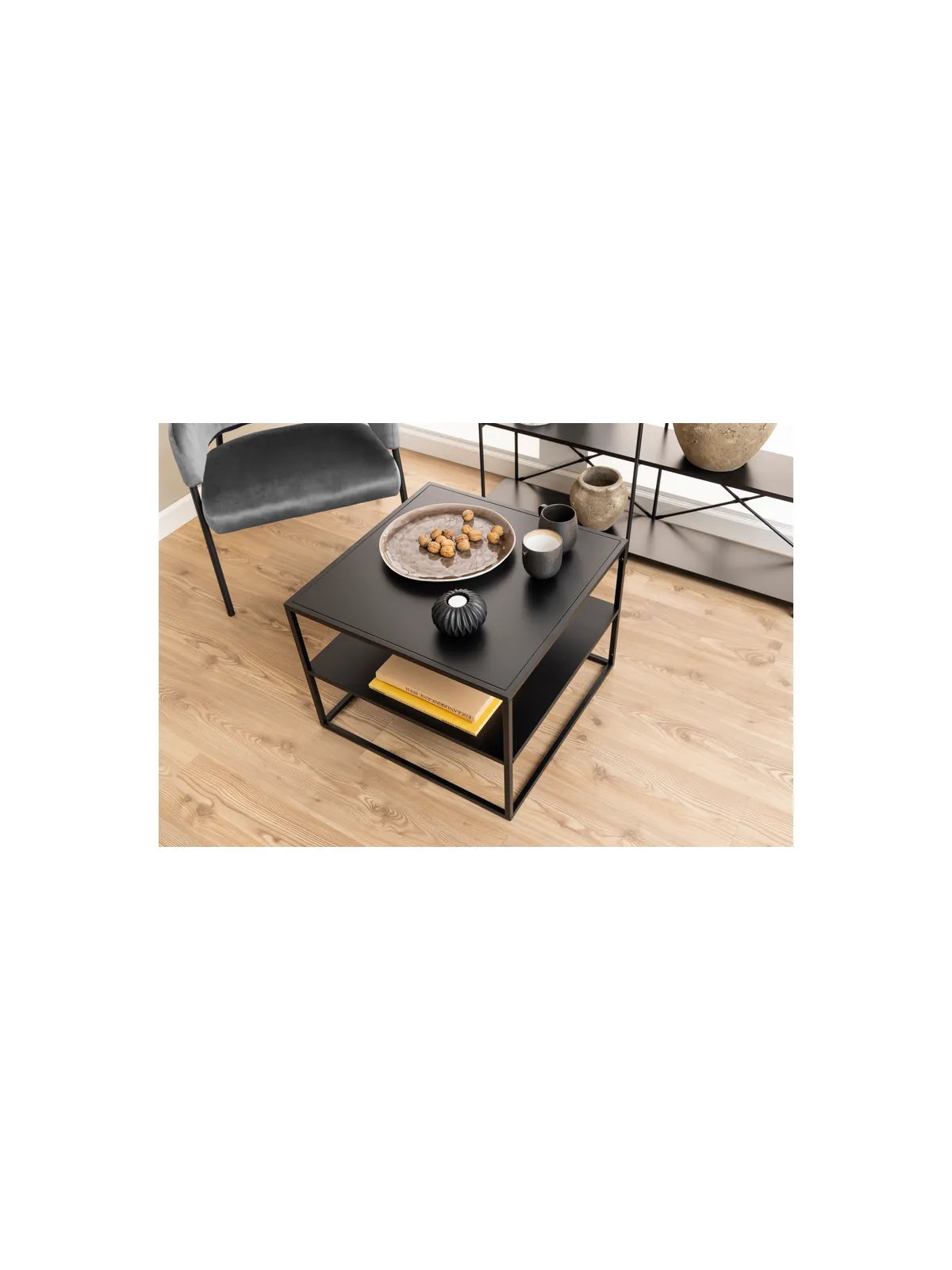 Holz Couchtisch Newton Matt Schwarz