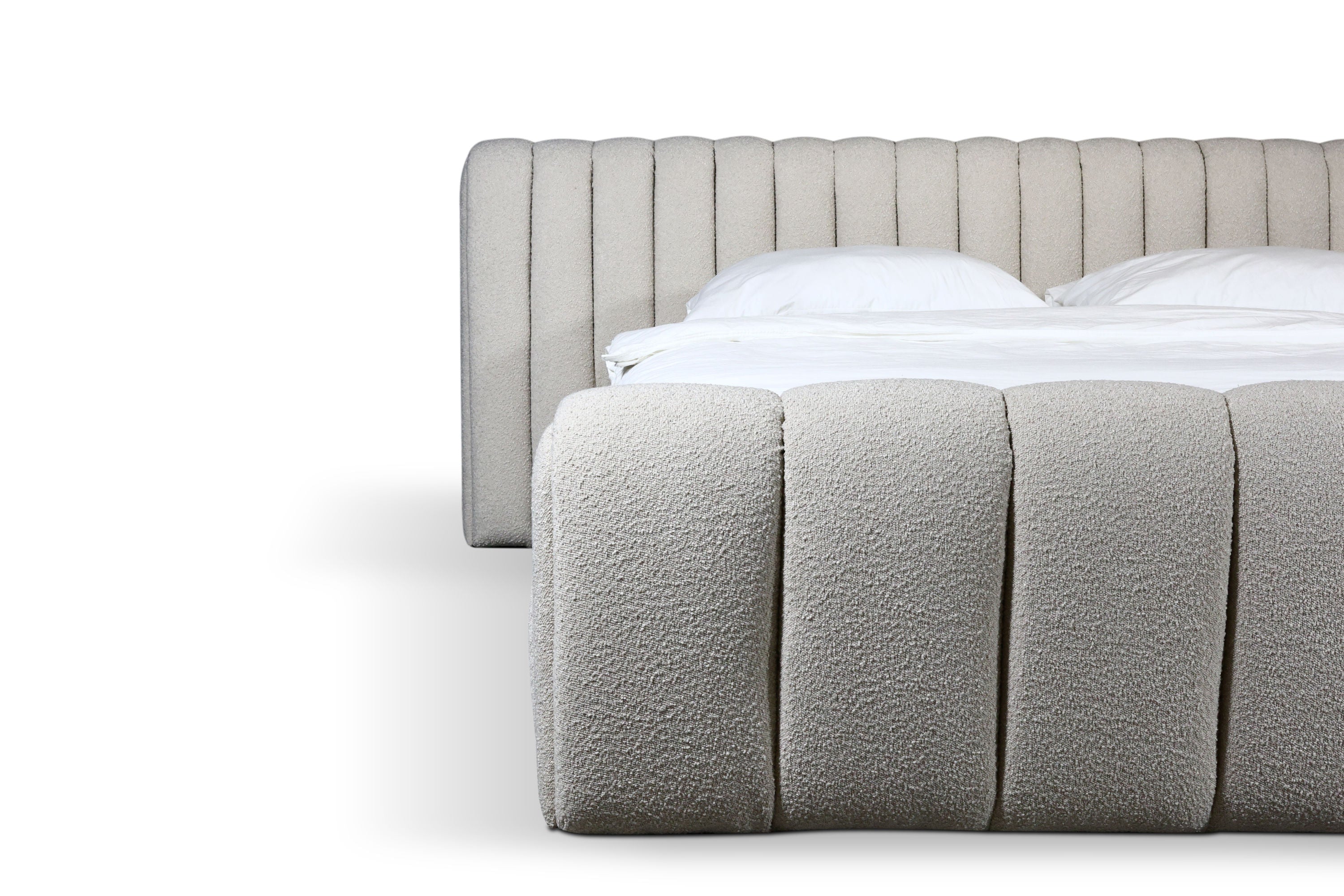 Bado Bett – Design Bouclé Polsterbett mit Stauraum in Creme-Weiß